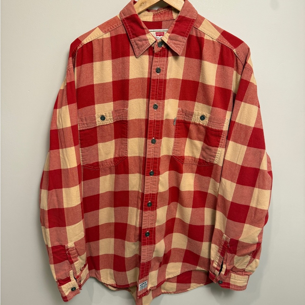 Vintage Levi's Red and Cream Plaid Men's Shirt